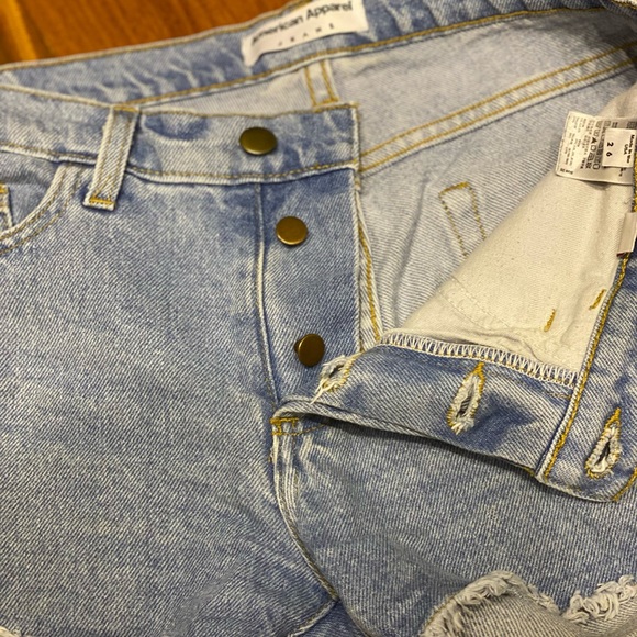 Button fly vintage American apparel denim shorts - Picture 4 of 7